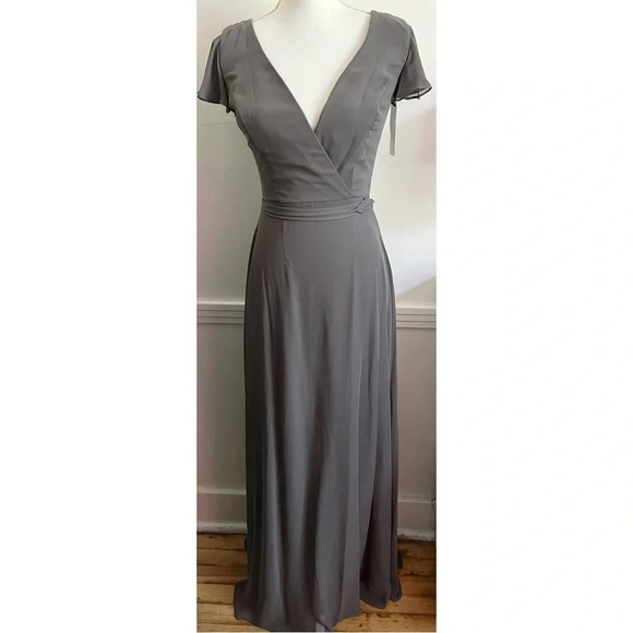 AFTER SIX • NWT FLUTTER SLEEVE FAUX WRAP CHIFFON DRESS IN CAVIAR GRAY - Picture 3 of 9